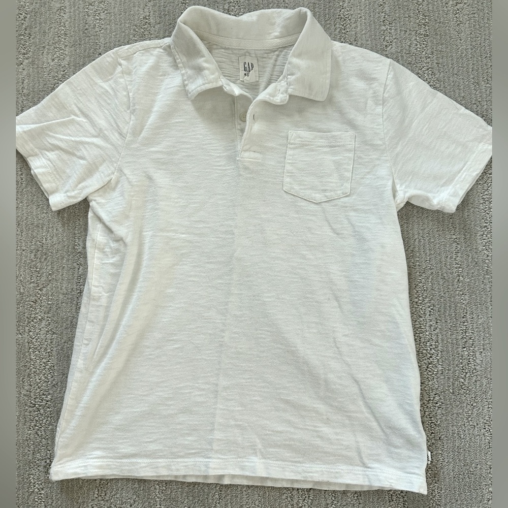 Kids polo. Size large